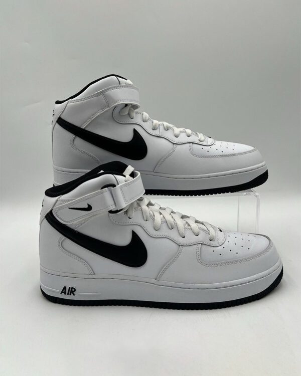 Air Force 1 Mid Black and White