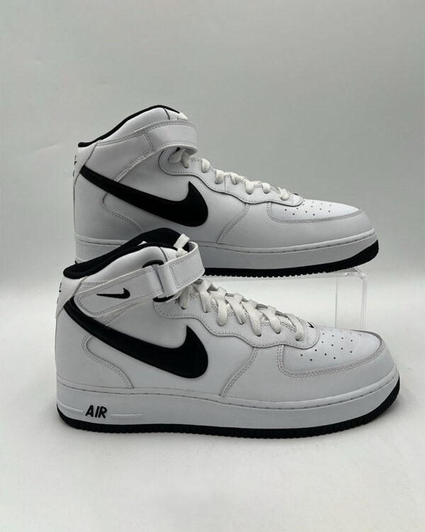 Air Force 1 Mid Black and White